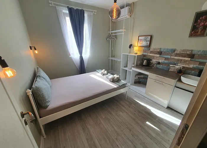 Magura Center By Hancho Group Hotel *